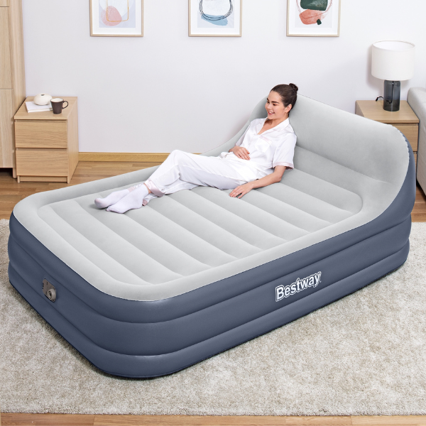 Bestway Надувной матрас со встроенным электронасосом 220 V и изголовьем, 152x226x84 см