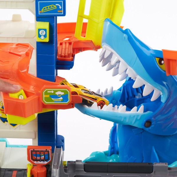 Hot Wheels Игровой набор «Атака акулы»