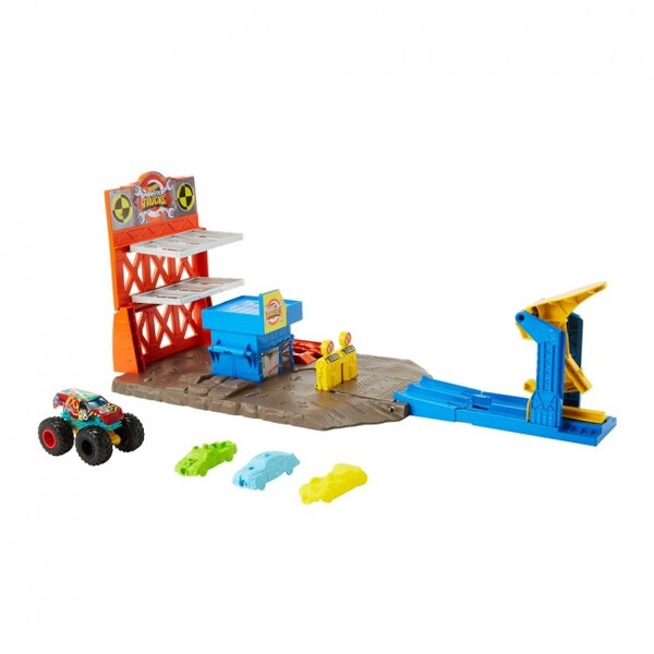 Hot Wheels Игровой набор «Приключения на станции» серии «Monster Trucks»