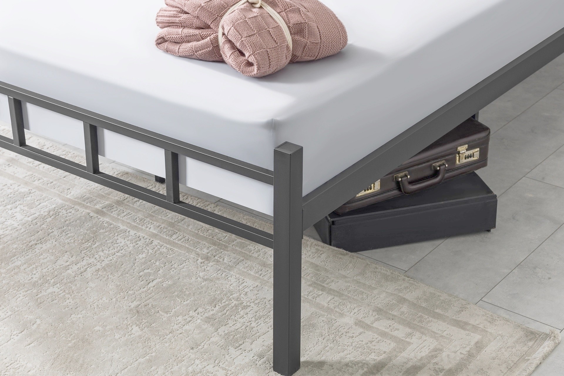 Кровать Evger K-90 160x200cm Grey